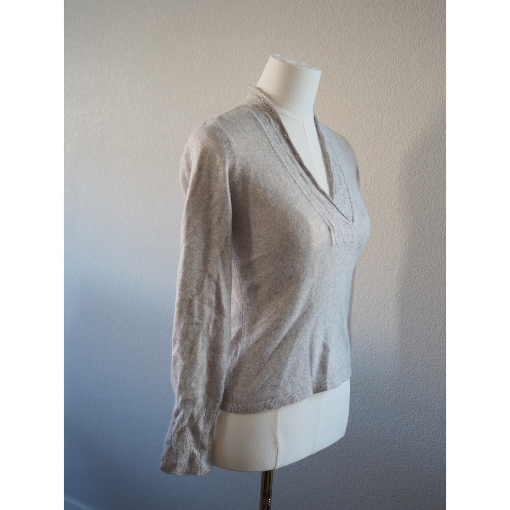 Ann Taylor Metallic Cashmere Gray V-Neck Sweater Quiet Luxury XS Good Sparkle